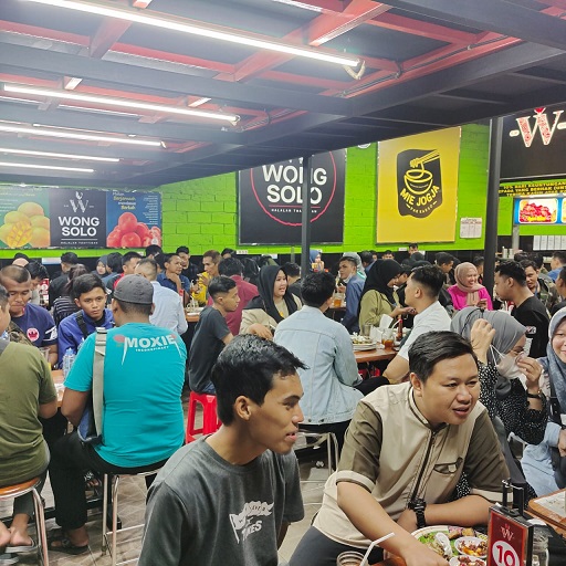Foto keramaia outlet Wong Solo